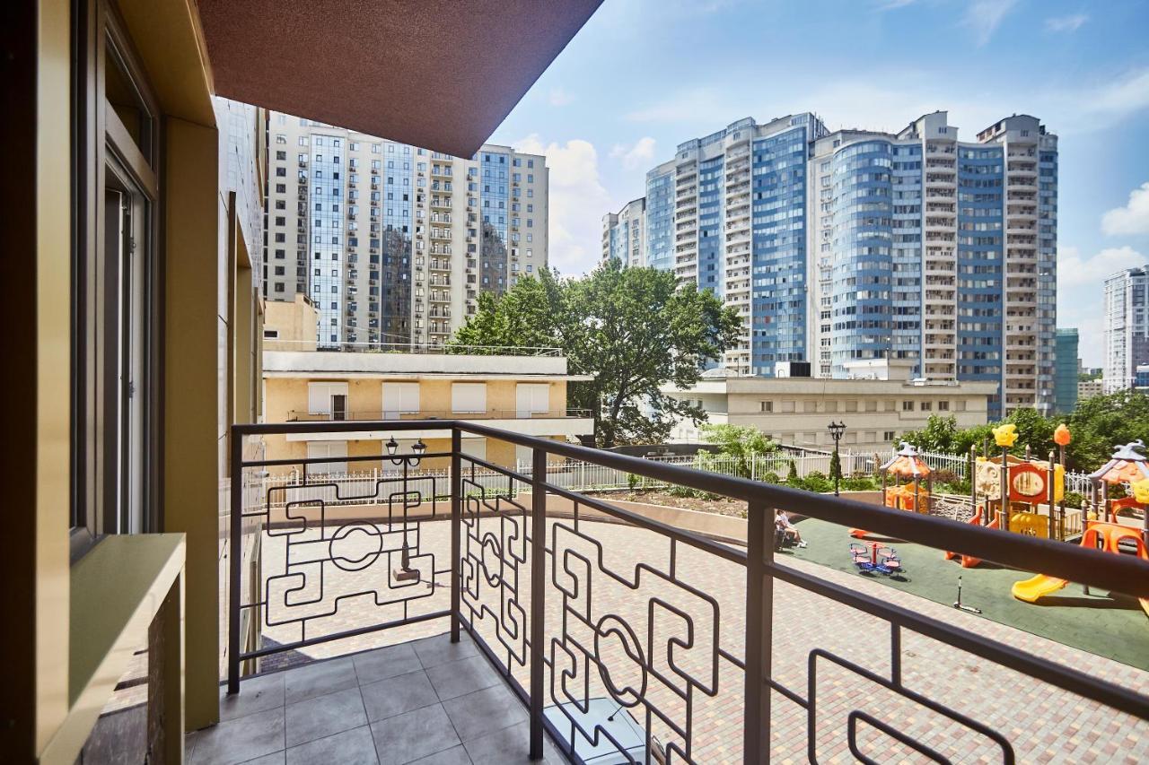 Ultramarinn Hotel Odessza Kültér fotó